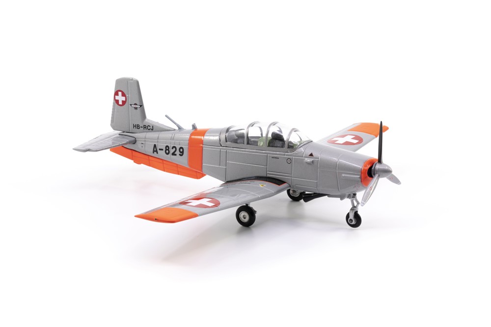 Immagine di Pilatus P-3 A-829 HB-RCJ Museum Altenrhein Flugzeugmodell Metallmodell 1:72 ACE line Arwico