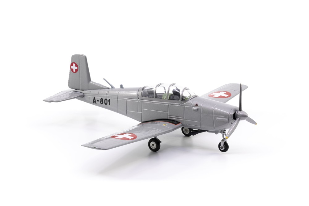 Immagine di Pilatus P-3 A-801 Fliegermuseum Dübendorf Flugzeugmodell Metallmodell 1:72 ACE line Arwico